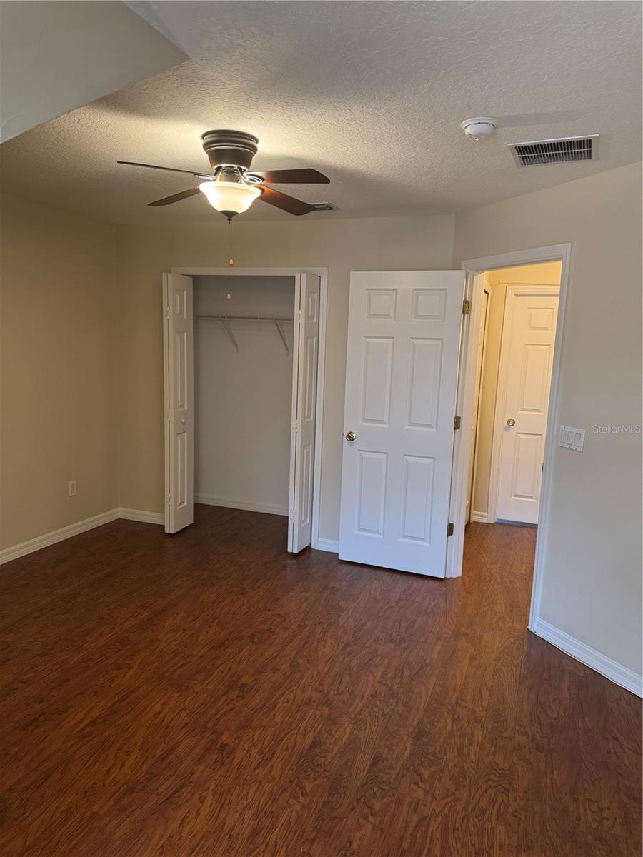 Image 17 of 26 For 13431 Carroway Street