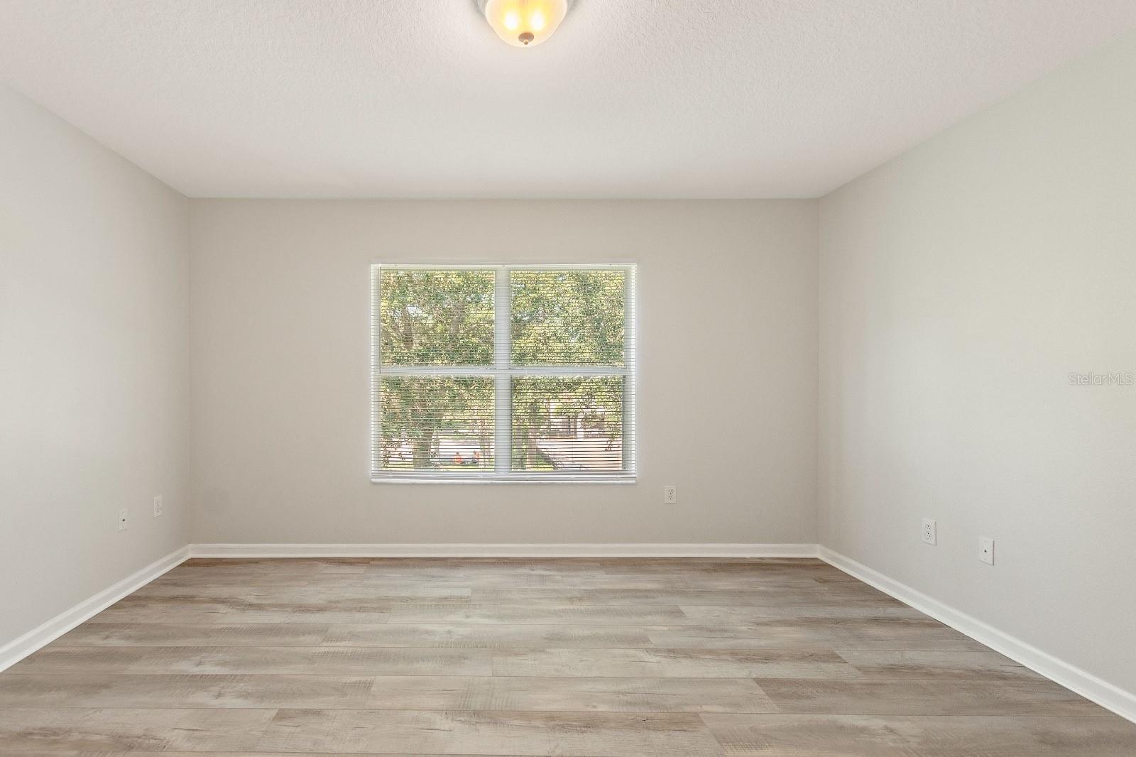 Image 24 of 42 For 1220 Priory Circle