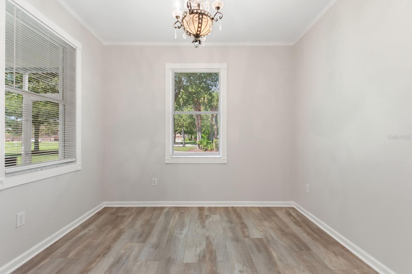 Image 9 of 42 For 1220 Priory Circle