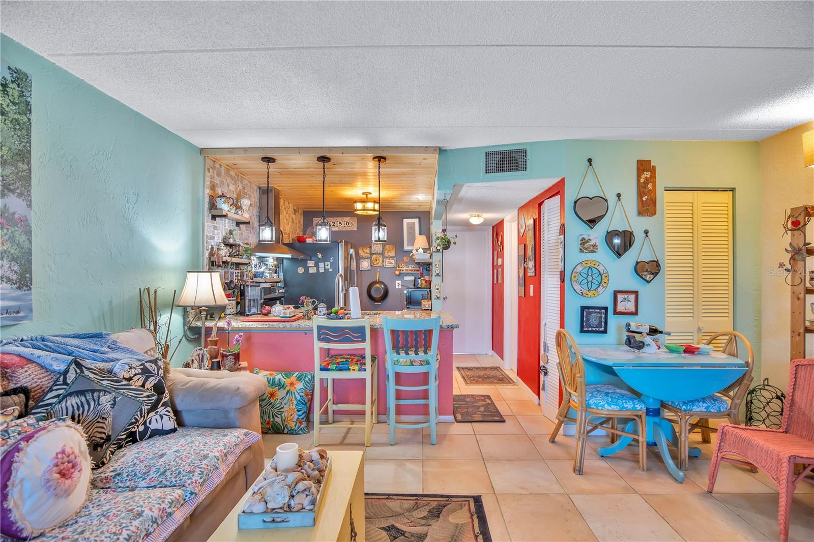 Image 15 of 37 For 2250 Ocean Shore Boulevard 1020