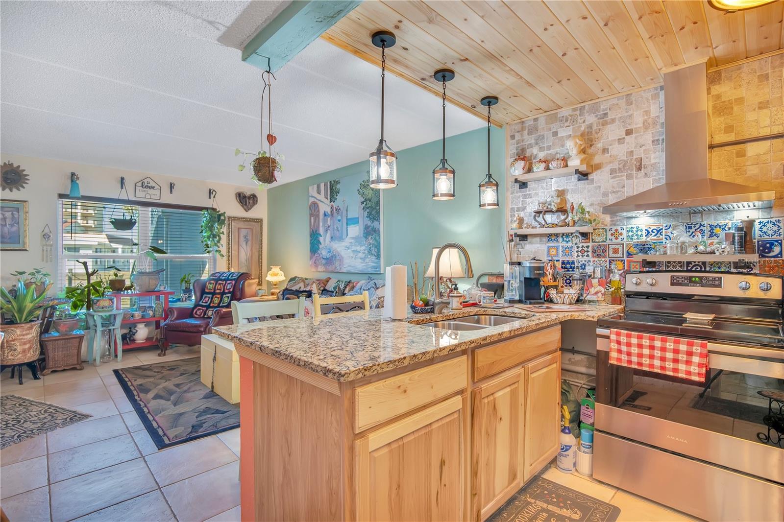 Image 18 of 37 For 2250 Ocean Shore Boulevard 1020