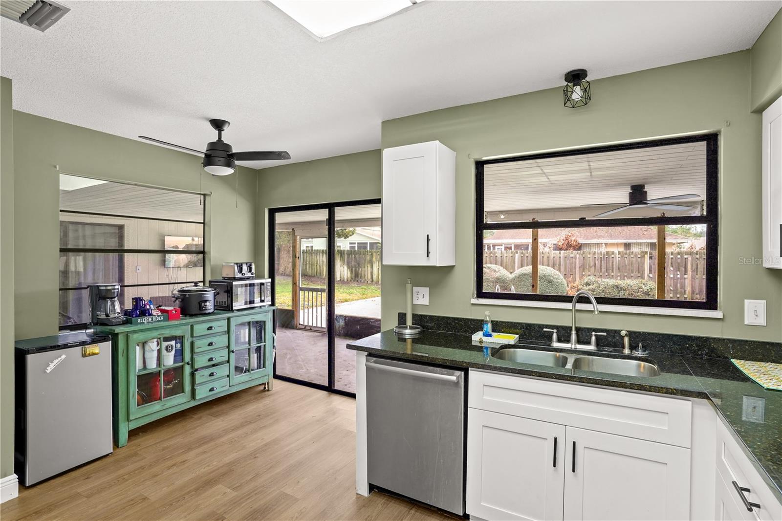 Image 13 of 43 For 307 Coble Drive