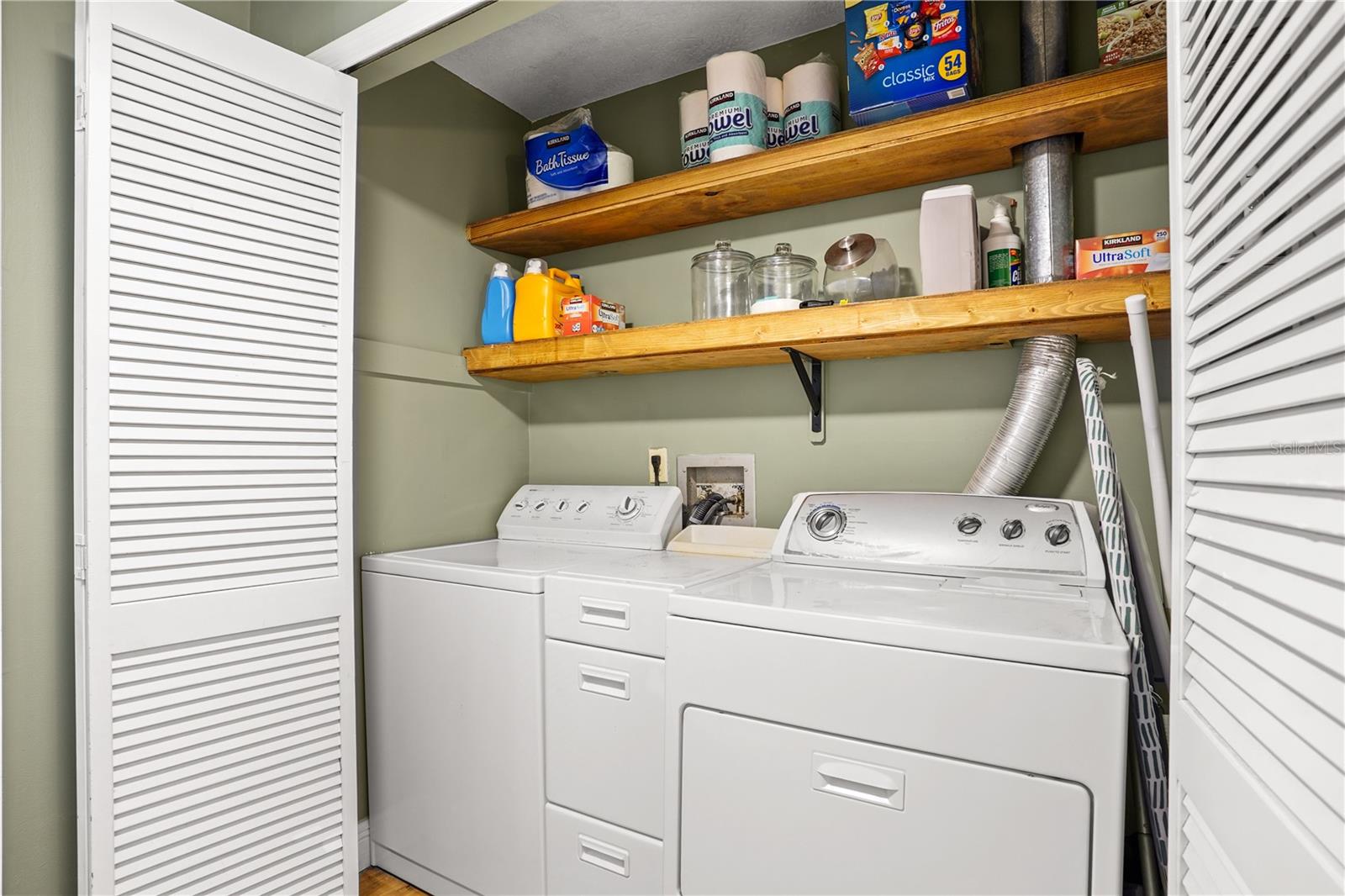 Image 31 of 43 For 307 Coble Drive