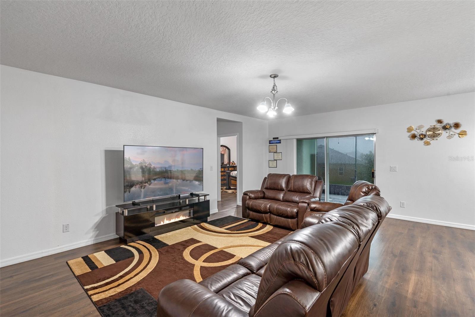 Image 10 of 35 For 189 Luxmore Road