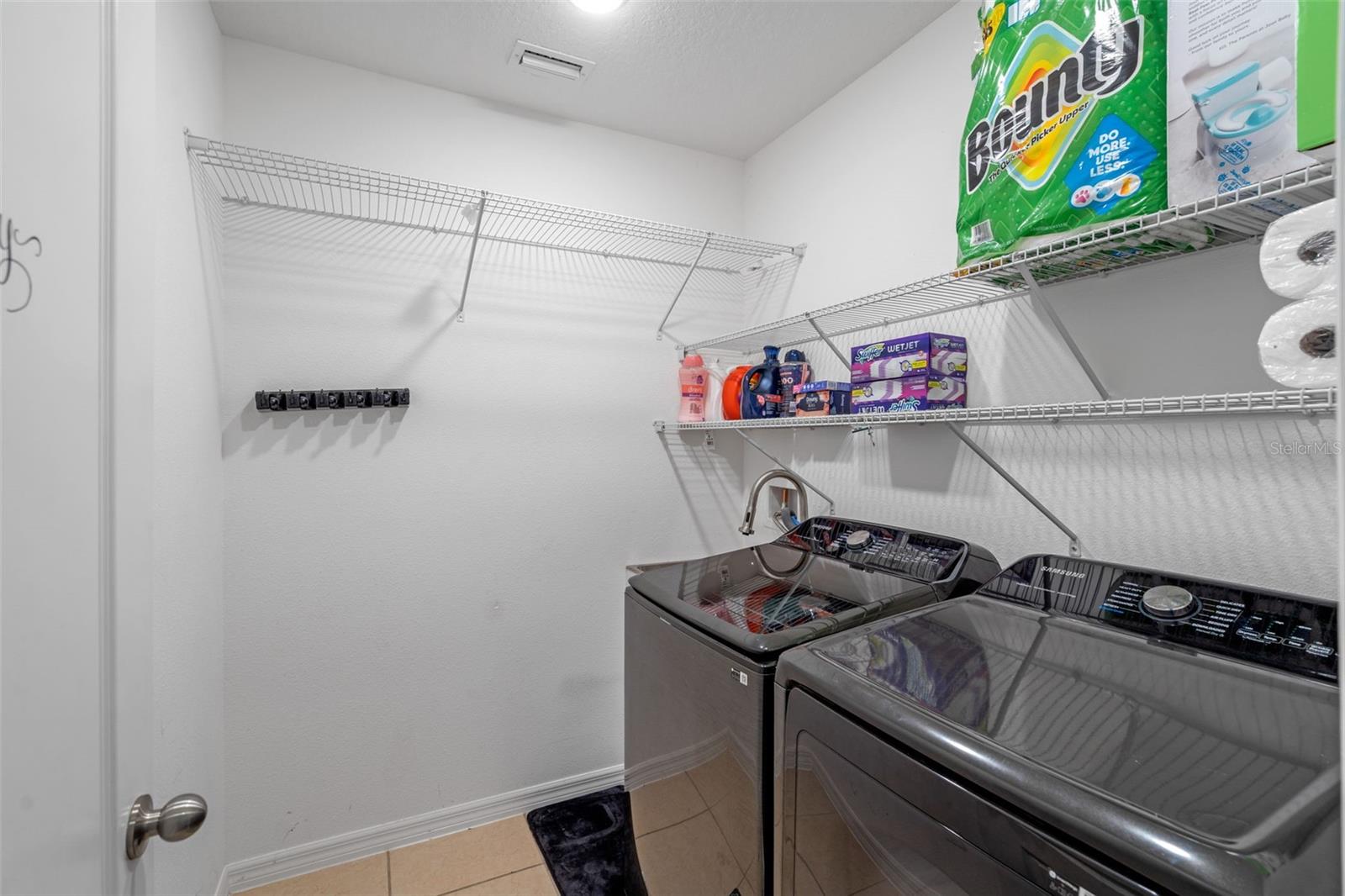 Image 23 of 35 For 189 Luxmore Road