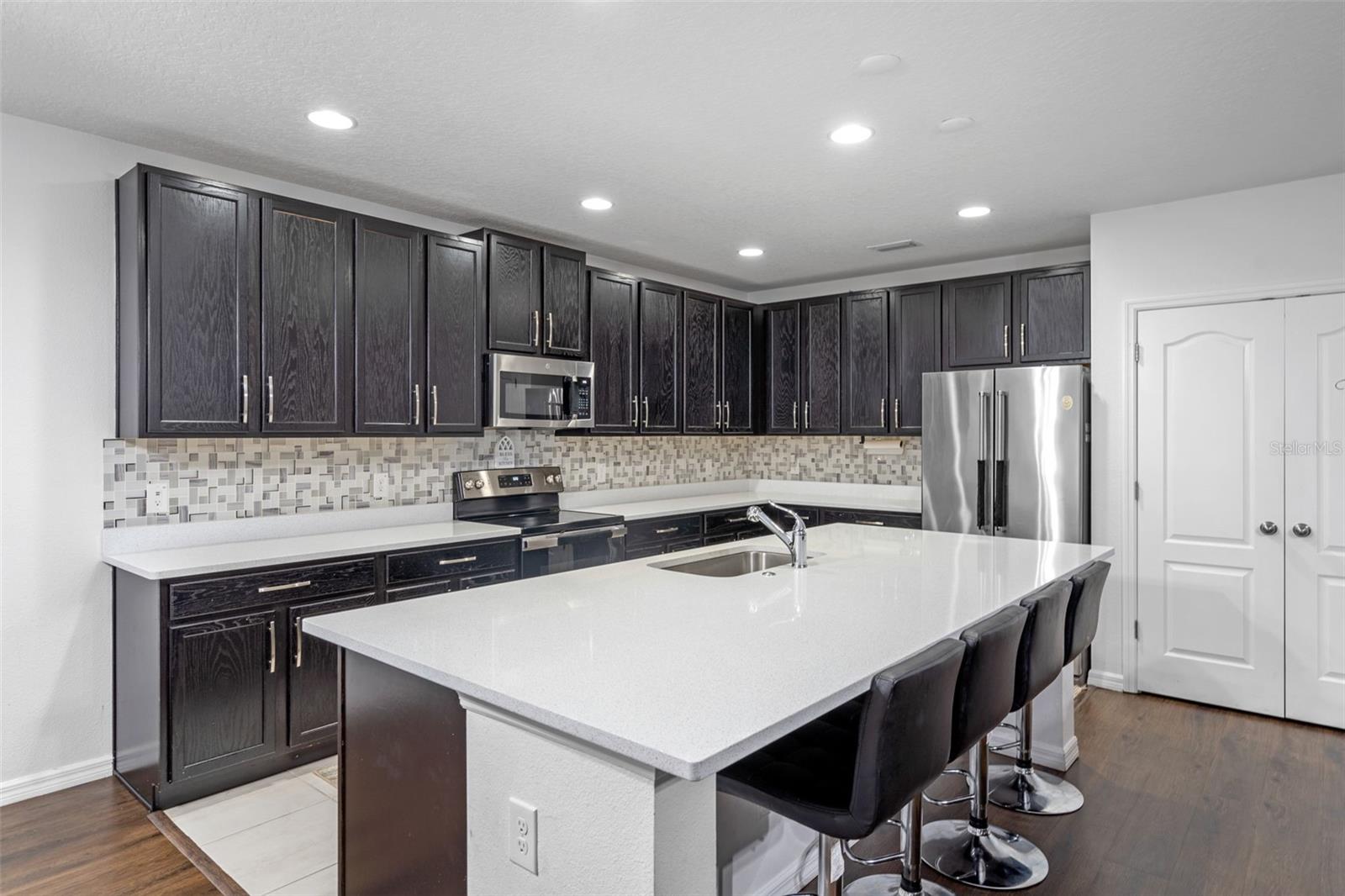 Image 4 of 35 For 189 Luxmore Road