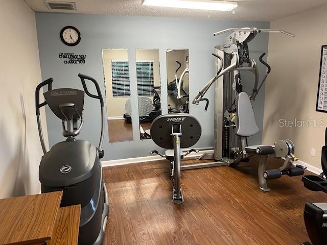 Image 29 of 48 For 1000 Cove Cay Drive 5e