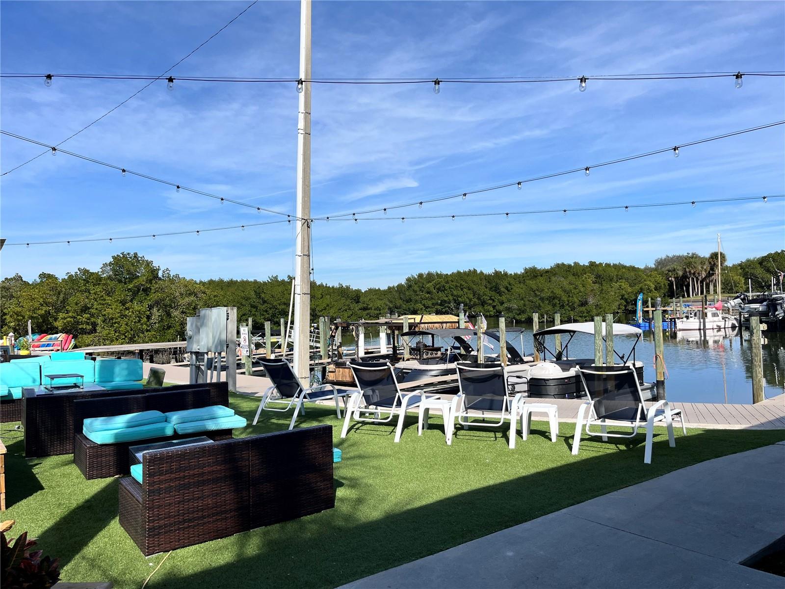 Image 37 of 48 For 1000 Cove Cay Drive 5e