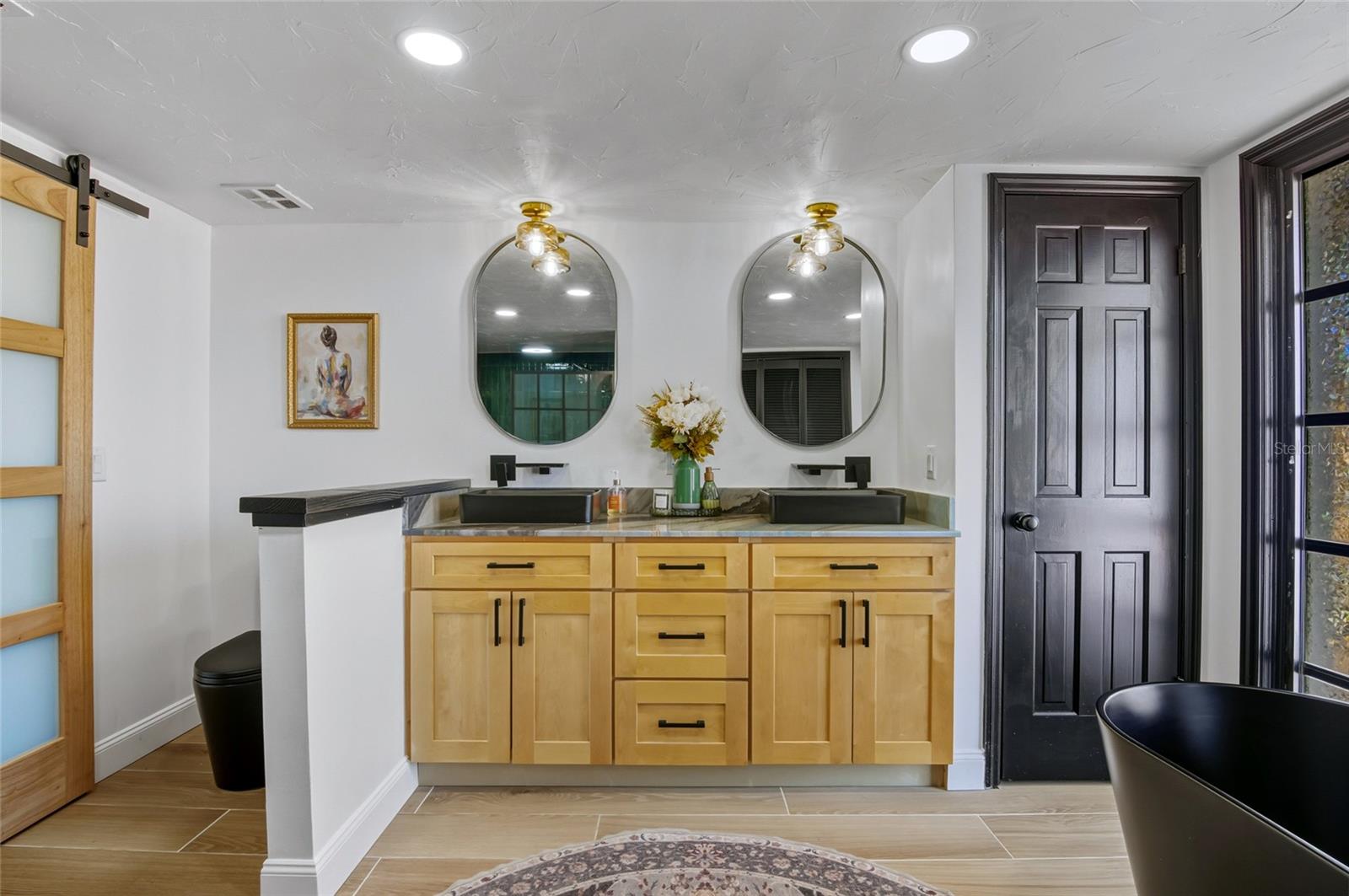 Image 21 of 49 For 213 Doverwood Road