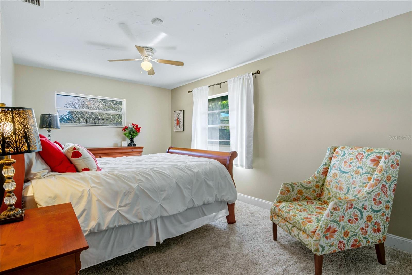 Image 26 of 49 For 213 Doverwood Road