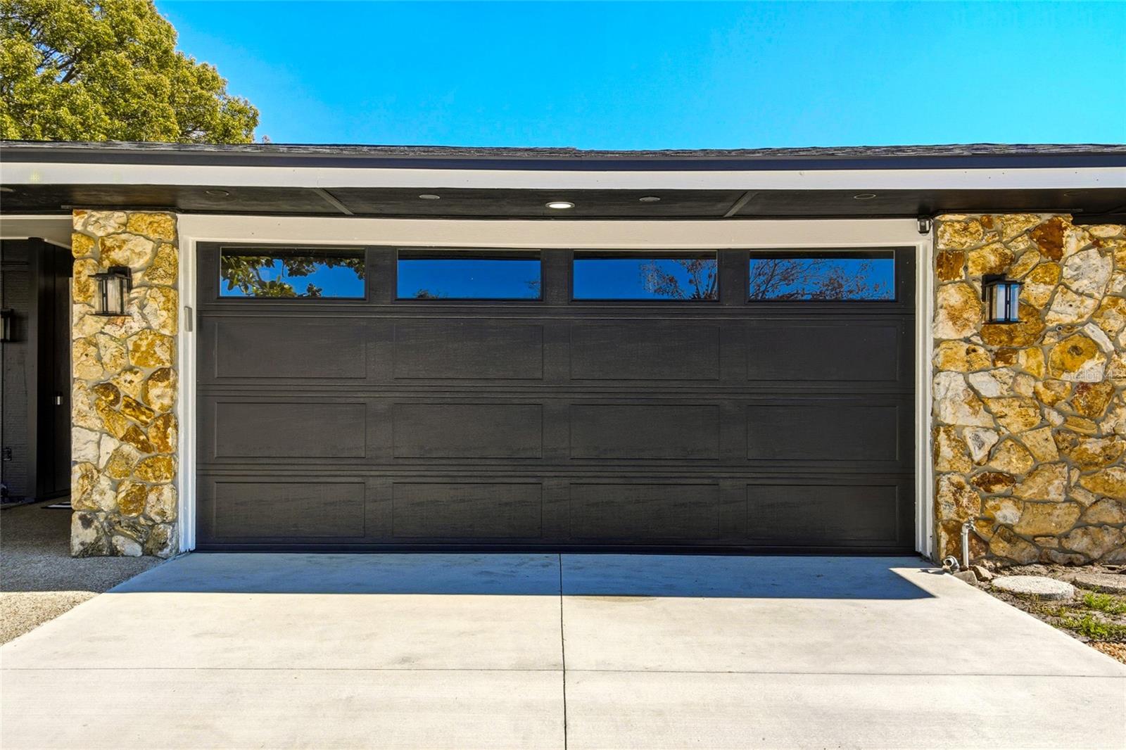 Image 41 of 49 For 213 Doverwood Road