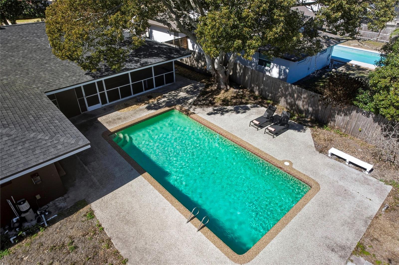 Image 43 of 49 For 213 Doverwood Road