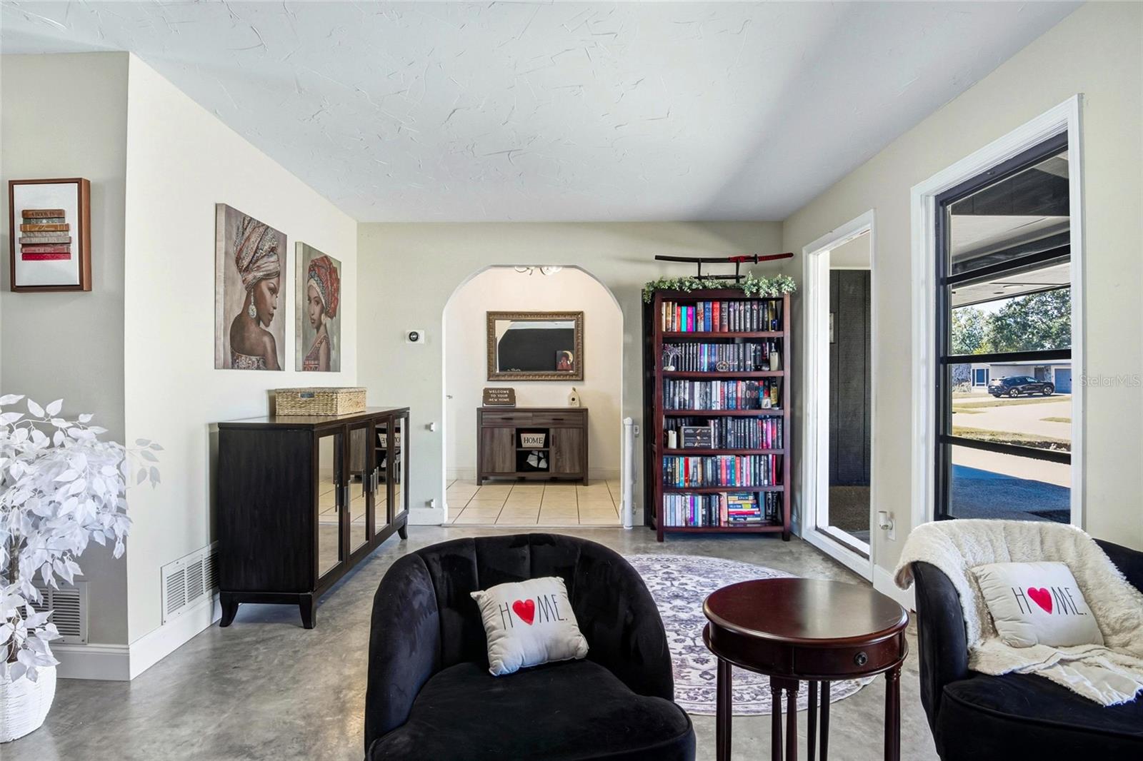 Image 7 of 49 For 213 Doverwood Road