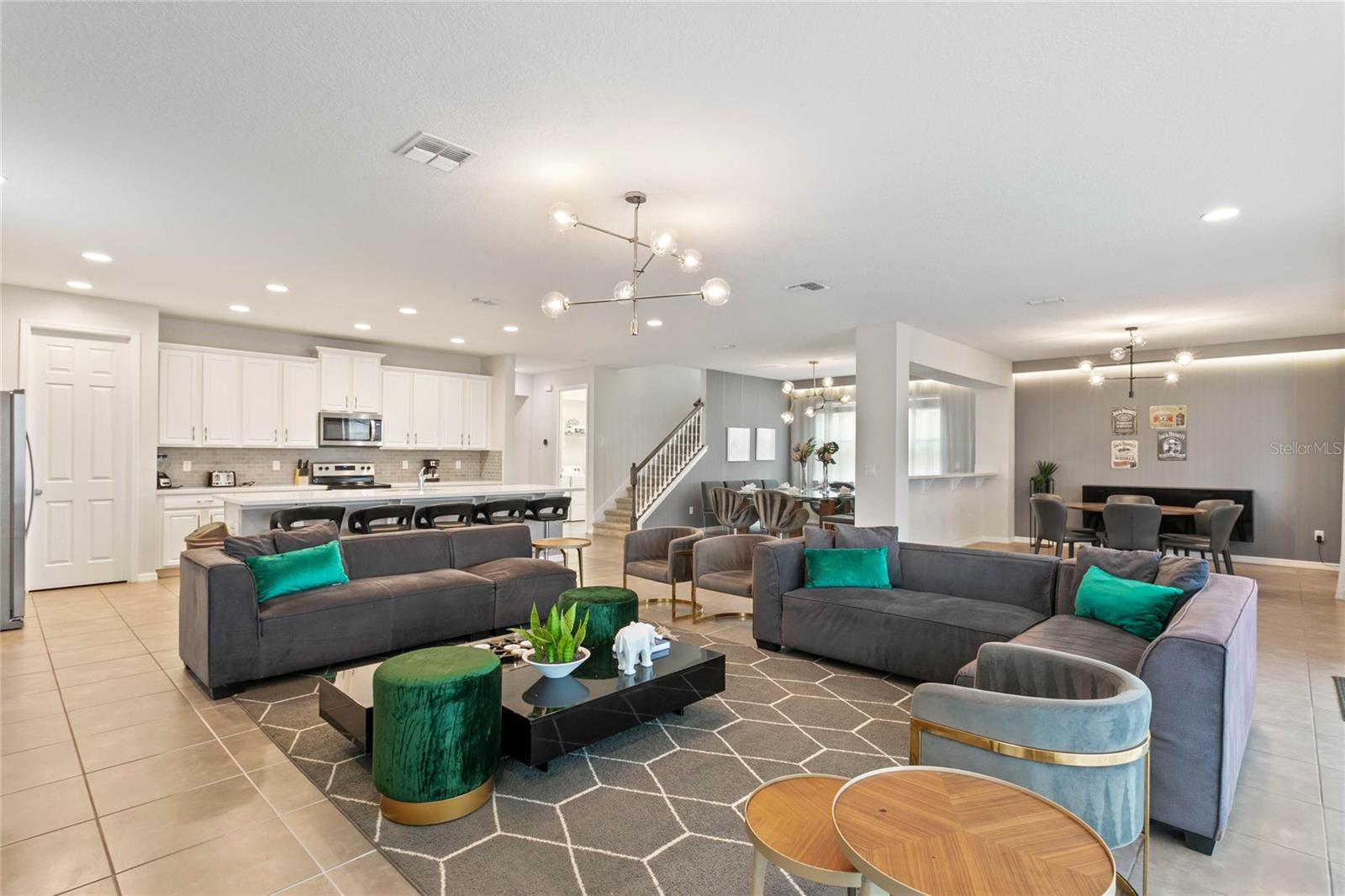 Listing photo id 1 for 1552 Nassau Point Trail