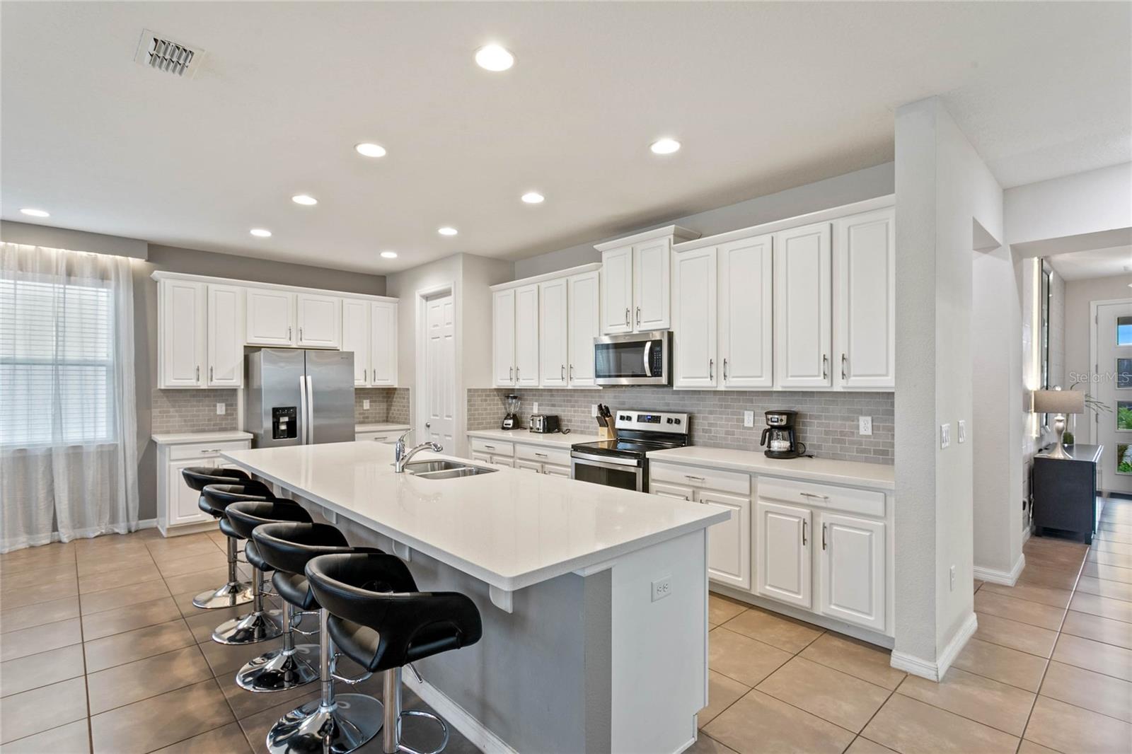 Listing photo id 5 for 1552 Nassau Point Trail