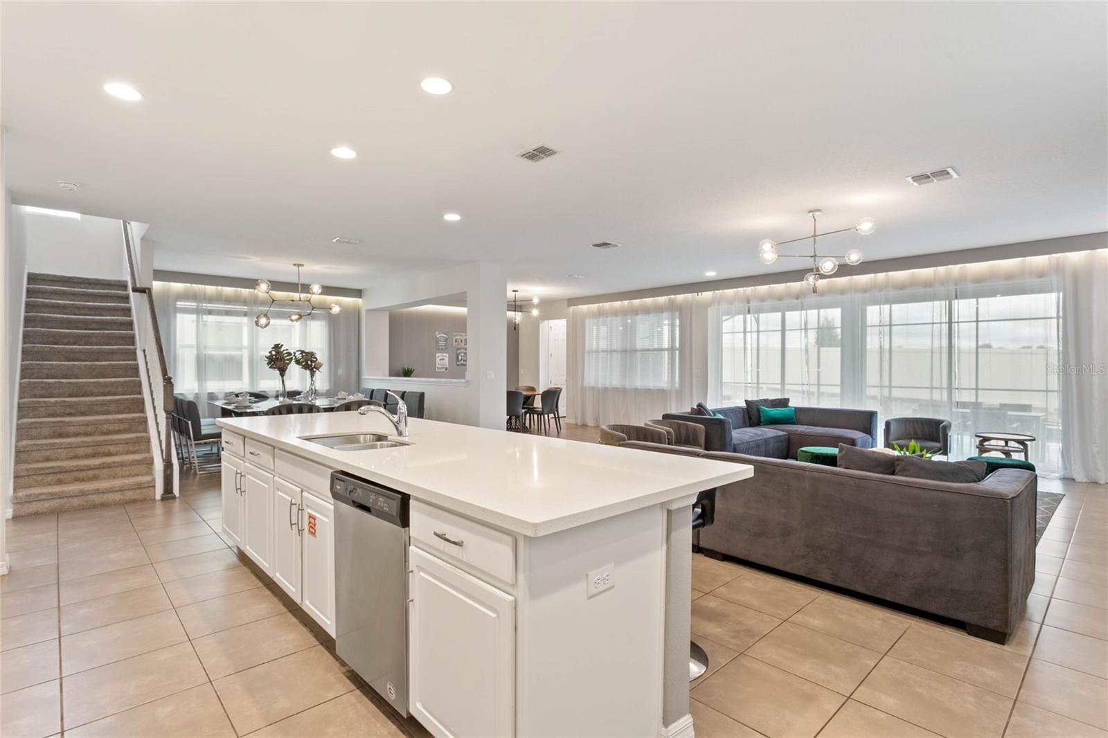 Listing photo id 7 for 1552 Nassau Point Trail