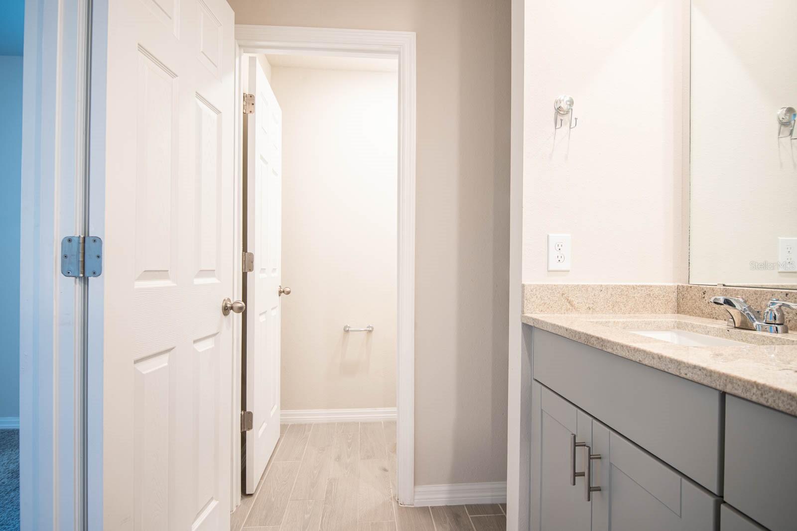 Image 11 of 45 For 425 Legacy Loop