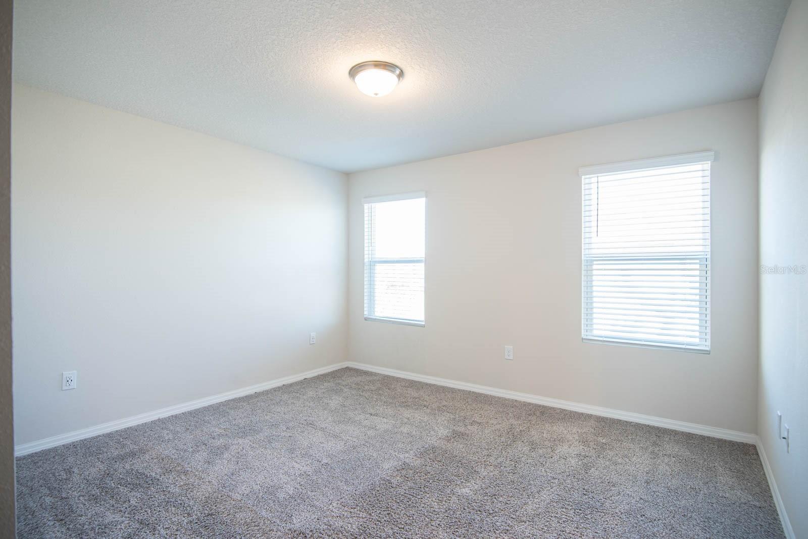 Image 14 of 45 For 425 Legacy Loop