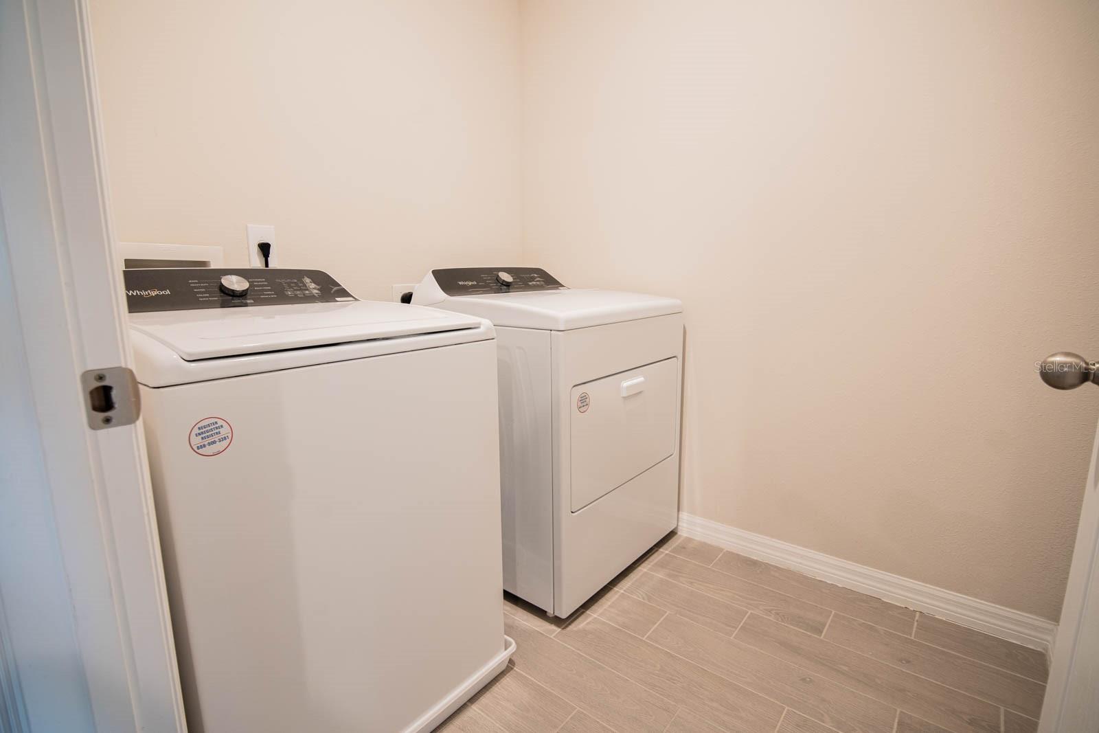 Image 23 of 45 For 425 Legacy Loop