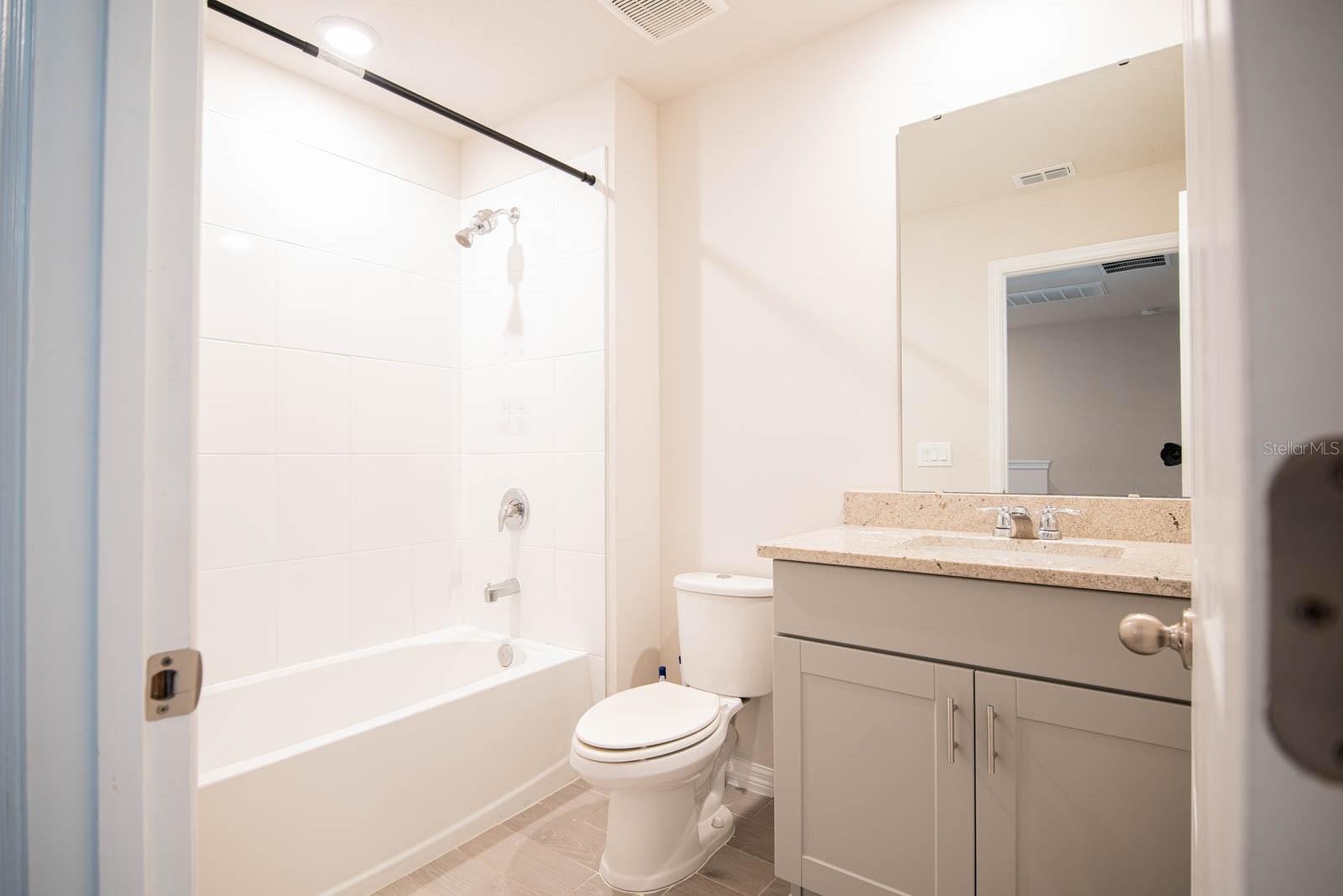 Image 26 of 45 For 425 Legacy Loop