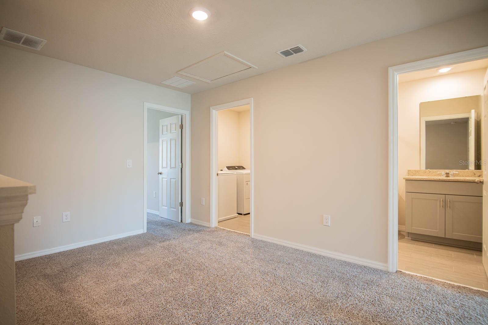 Image 27 of 45 For 425 Legacy Loop