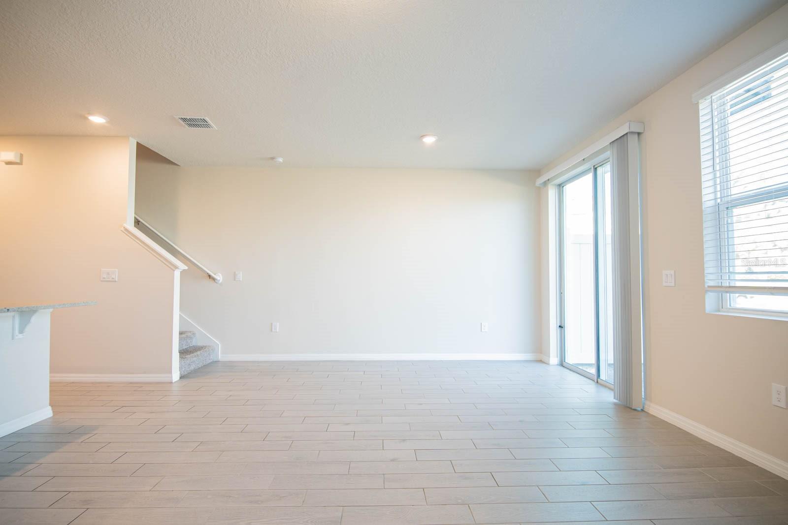 Image 33 of 45 For 425 Legacy Loop