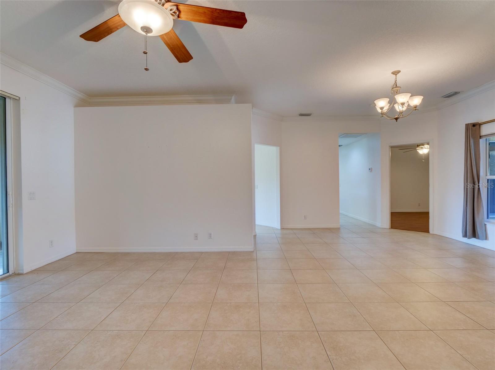 Image 11 of 55 For 26725 Augusta Springs Circle