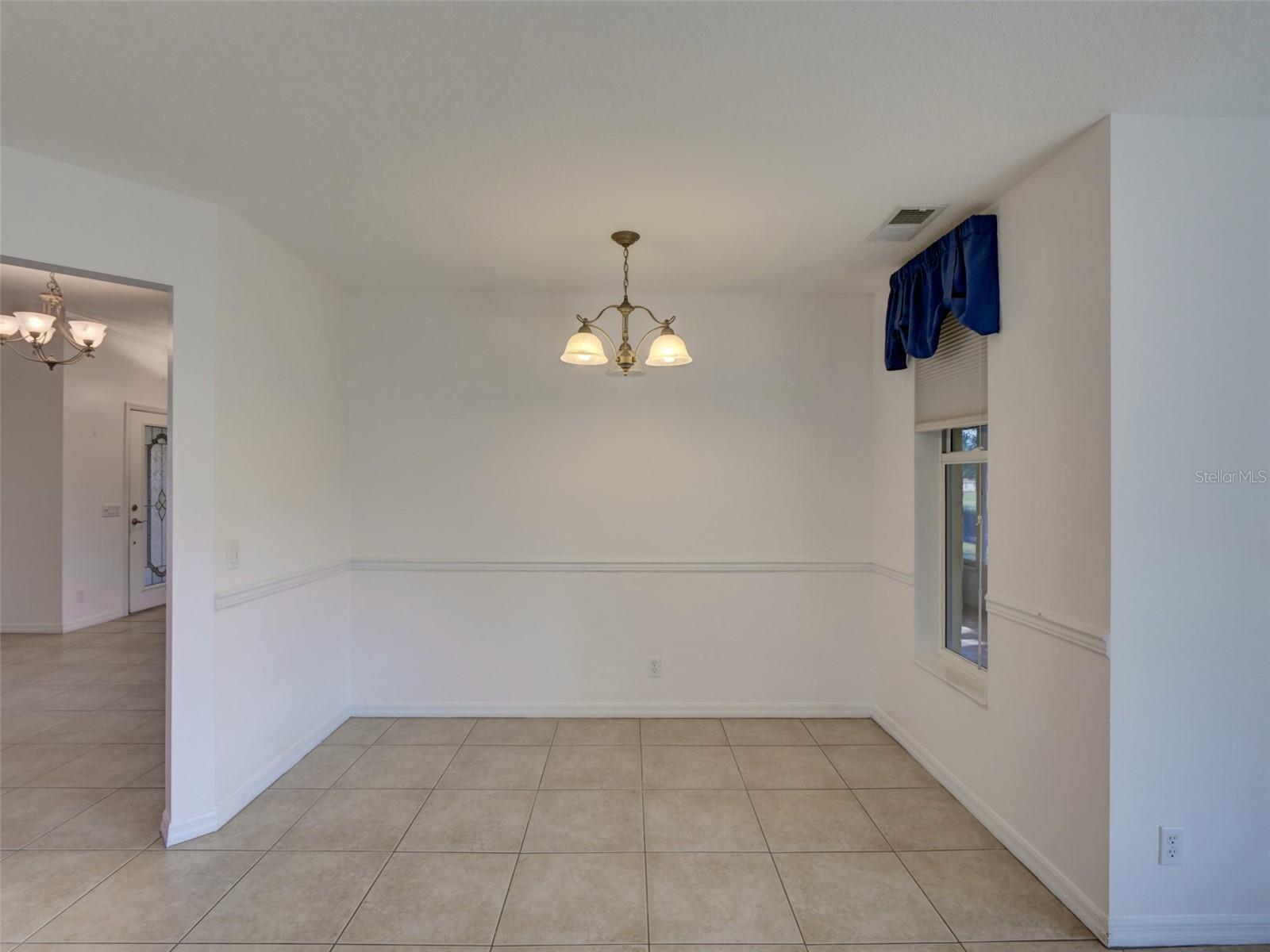 Image 17 of 55 For 26725 Augusta Springs Circle