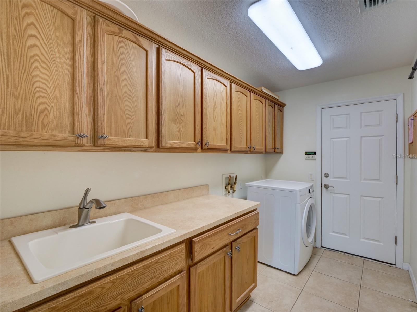 Image 34 of 55 For 26725 Augusta Springs Circle