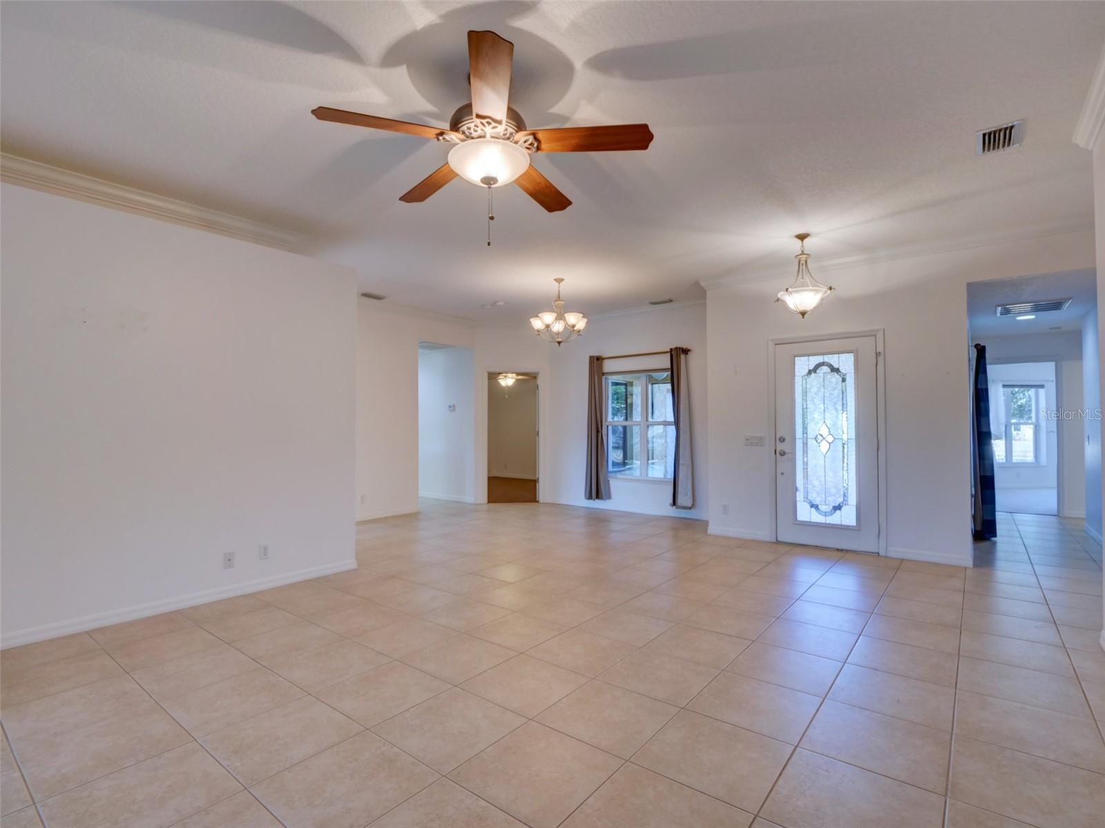 Image 7 of 55 For 26725 Augusta Springs Circle