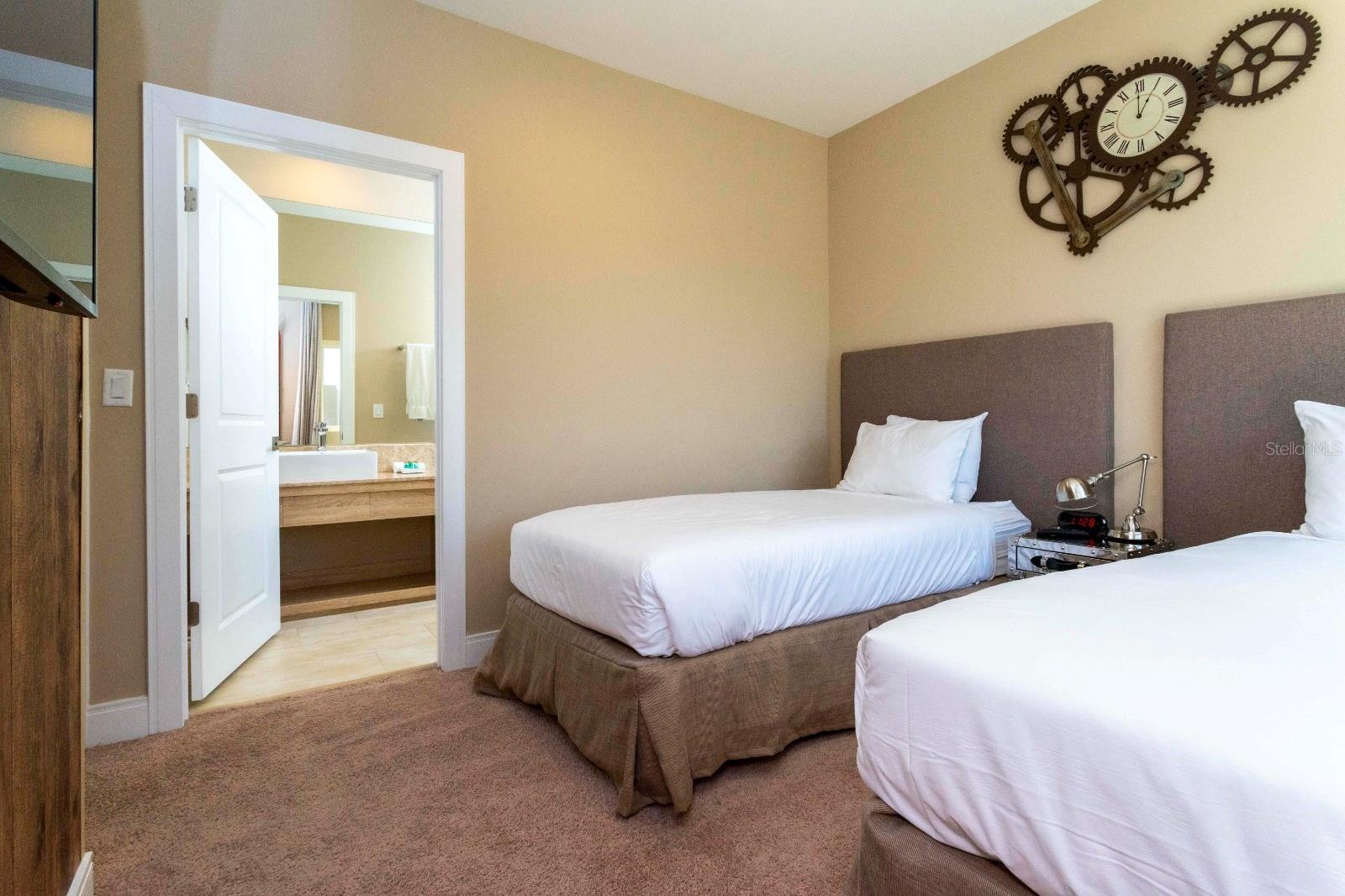 Image 33 of 54 For 7505 Brooklyn Drive