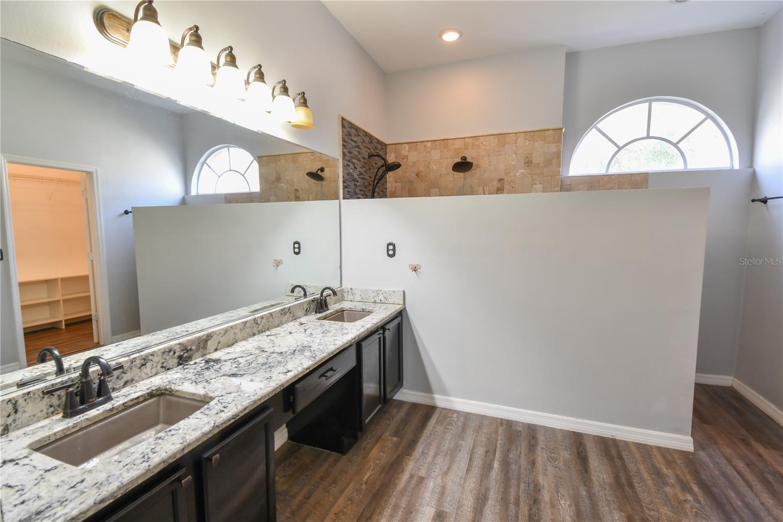 Listing photo id 13 for 112 Olympus Drive