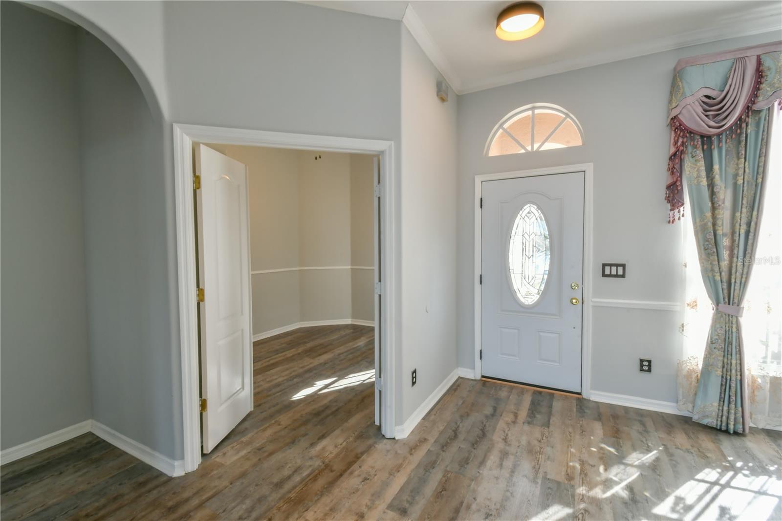 Listing photo id 16 for 112 Olympus Drive