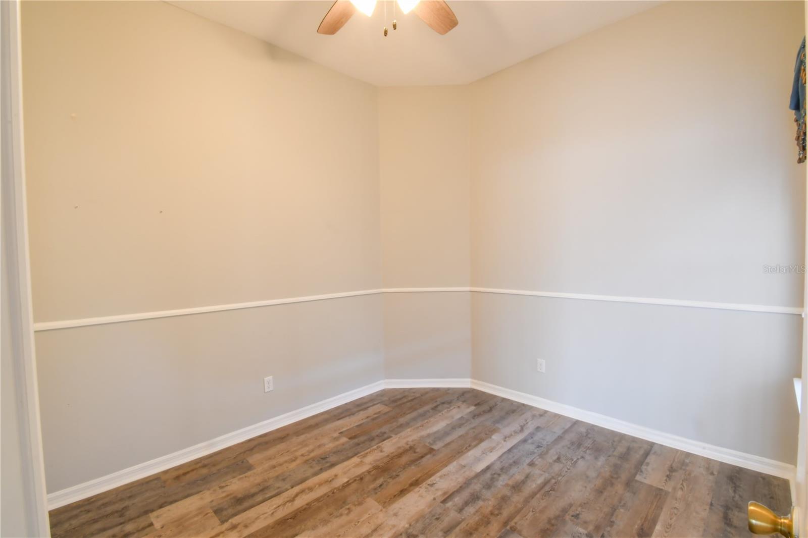 Listing photo id 18 for 112 Olympus Drive