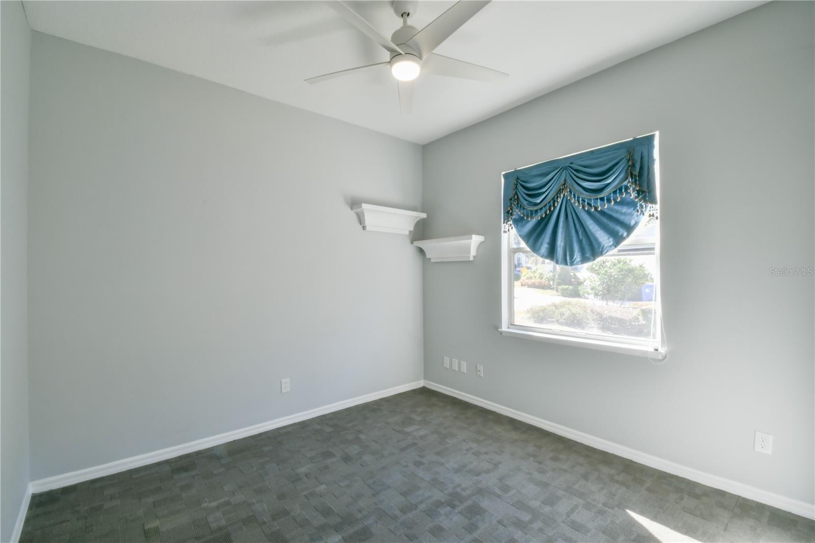 Listing photo id 33 for 112 Olympus Drive