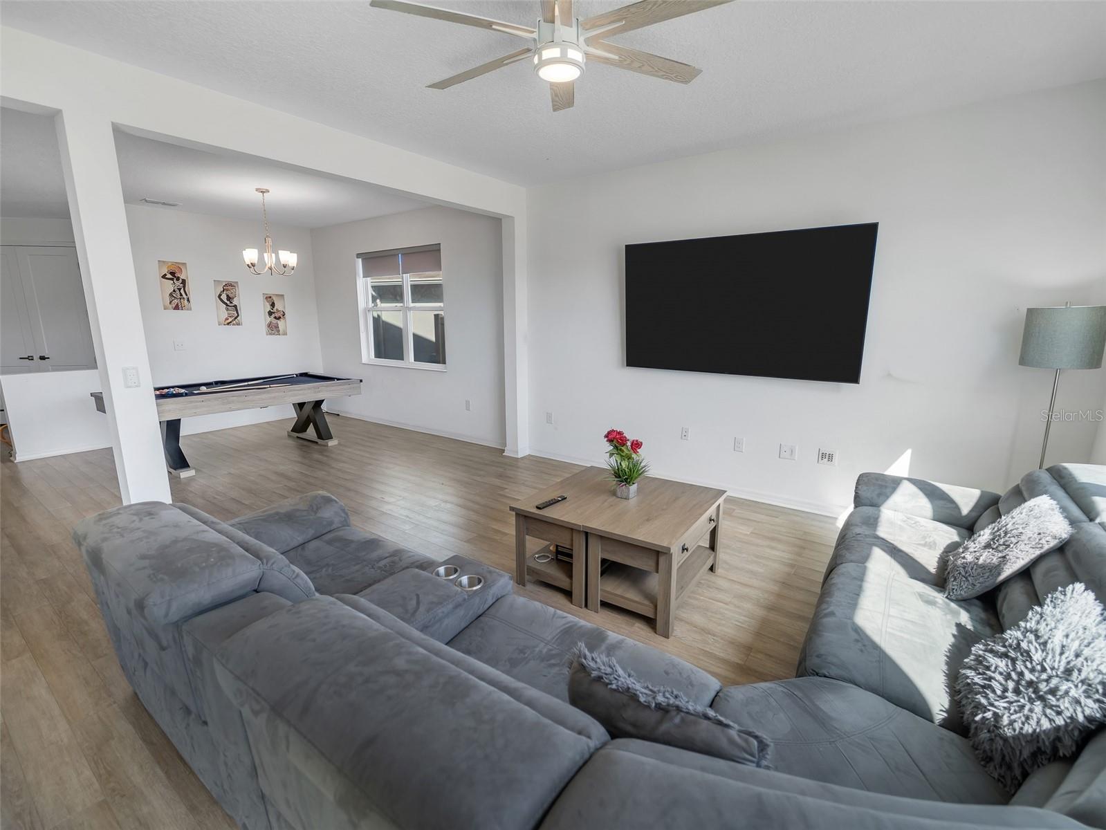 Image 10 of 39 For 1343 Pompay Drive