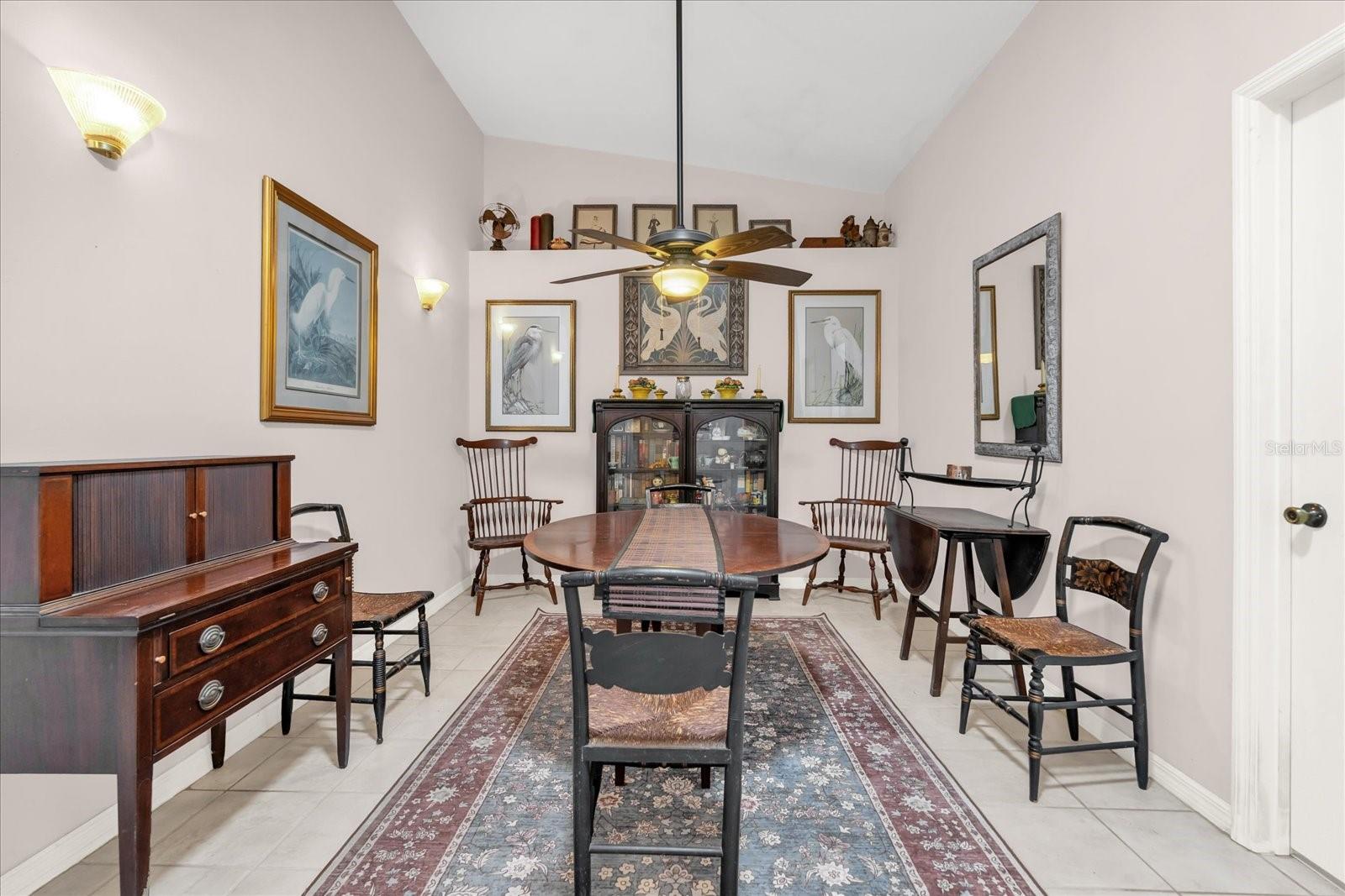 Image 11 of 30 For 682 Lexington Drive