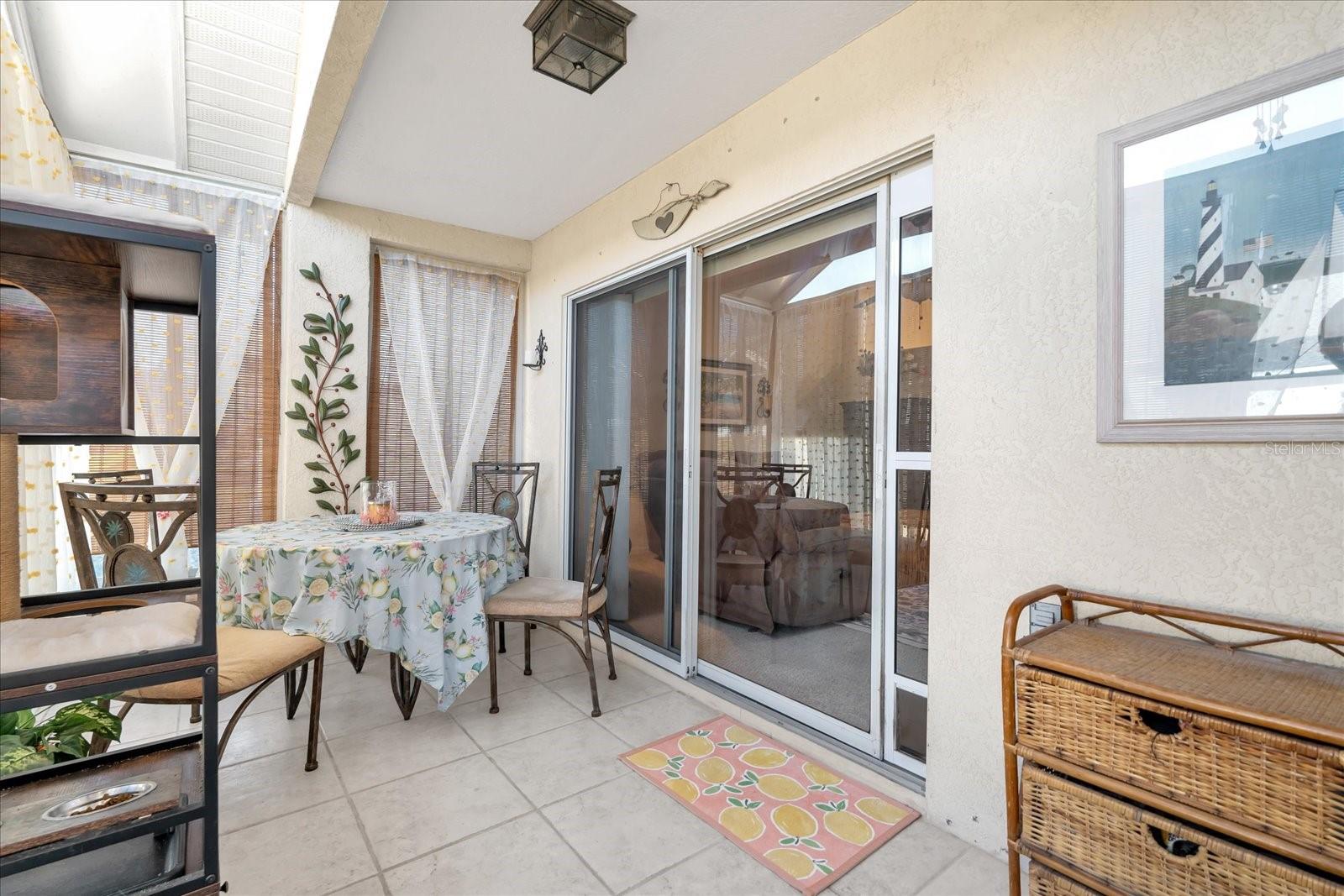 Image 19 of 30 For 682 Lexington Drive