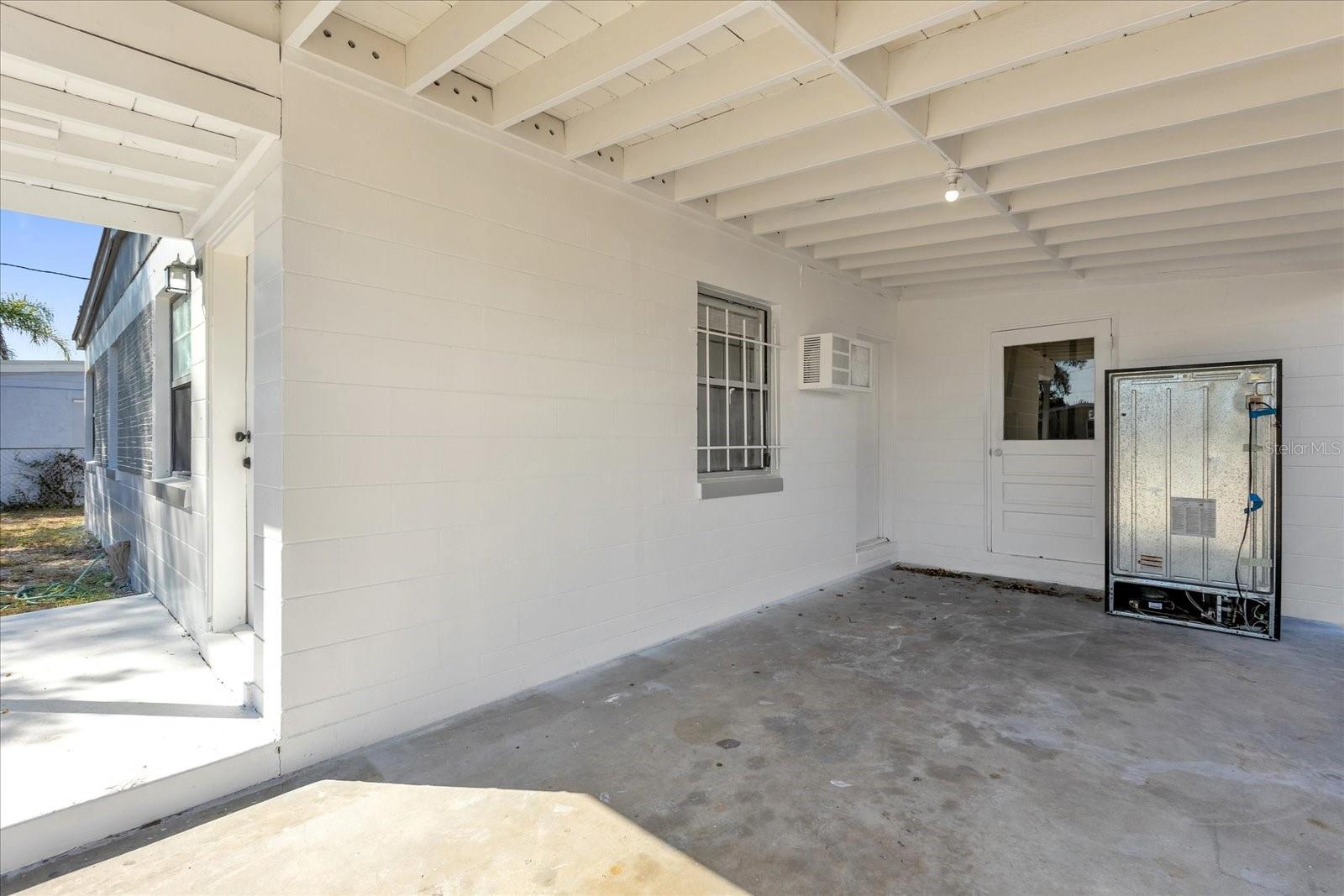 Image 25 of 30 For 920 Hacienda Court