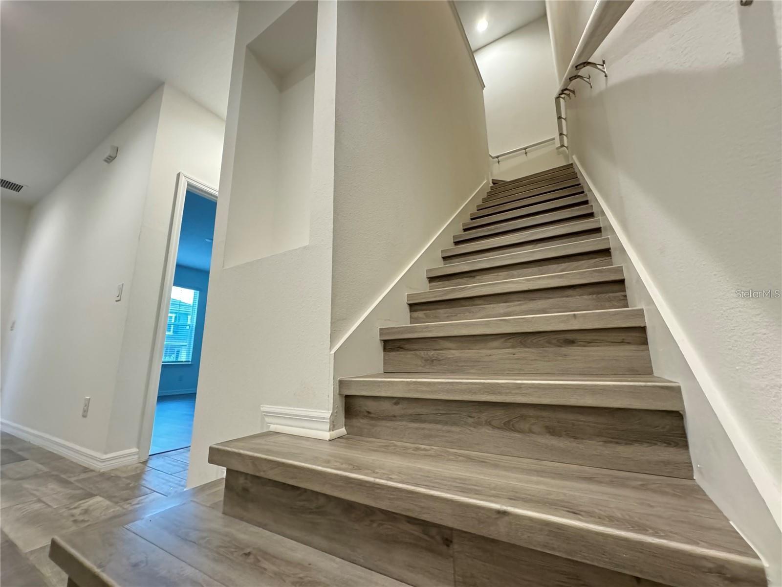 Image 10 of 68 For 11187 Hanlon Terrace Alley