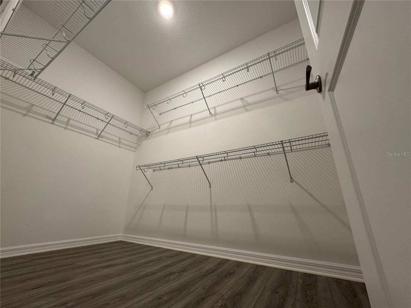 Image 14 of 68 For 11187 Hanlon Terrace Alley