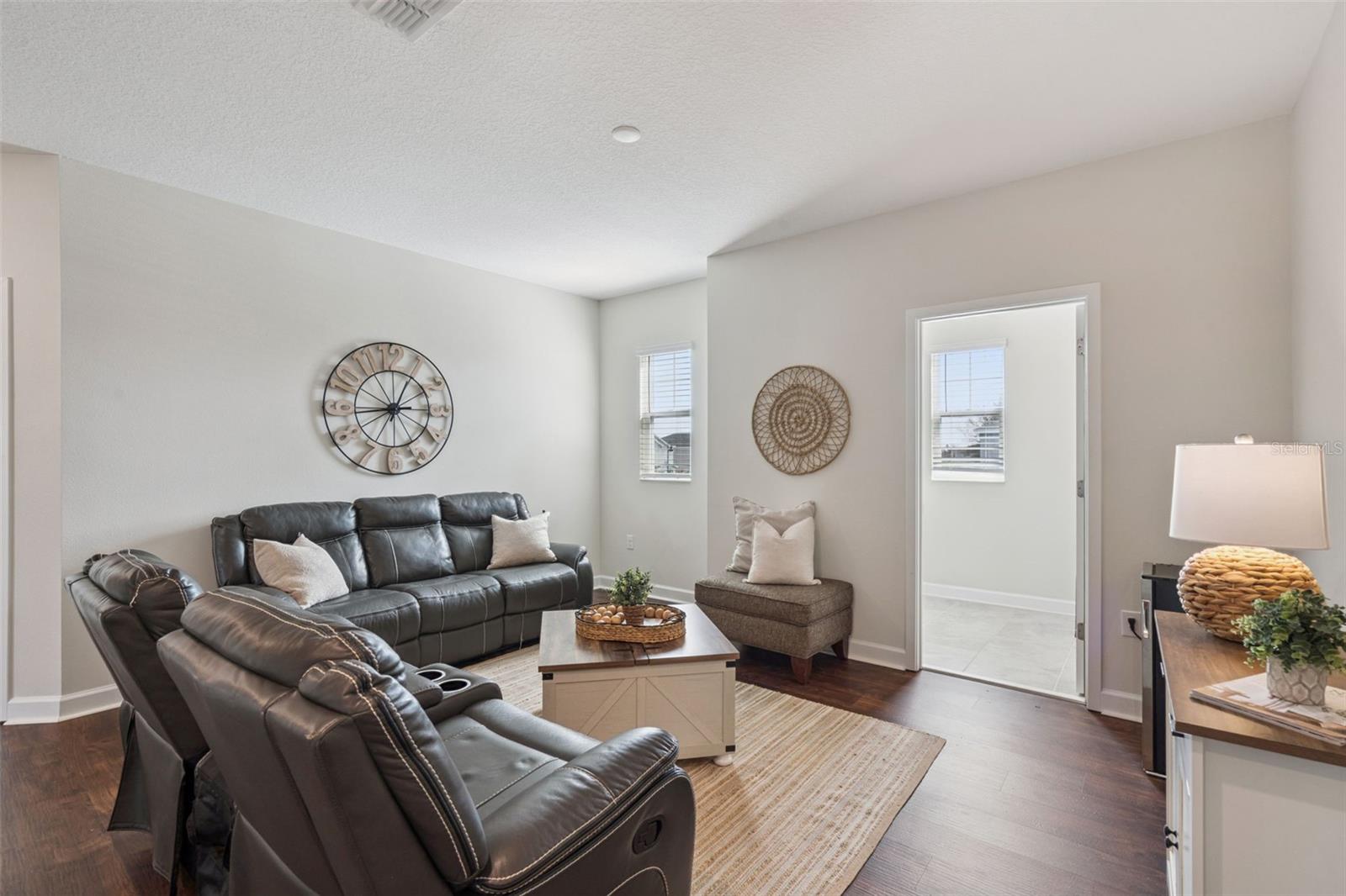 Image 12 of 35 For 1985 Mountain Pine Street