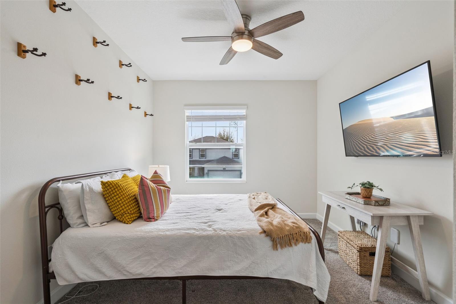 Image 13 of 35 For 1985 Mountain Pine Street