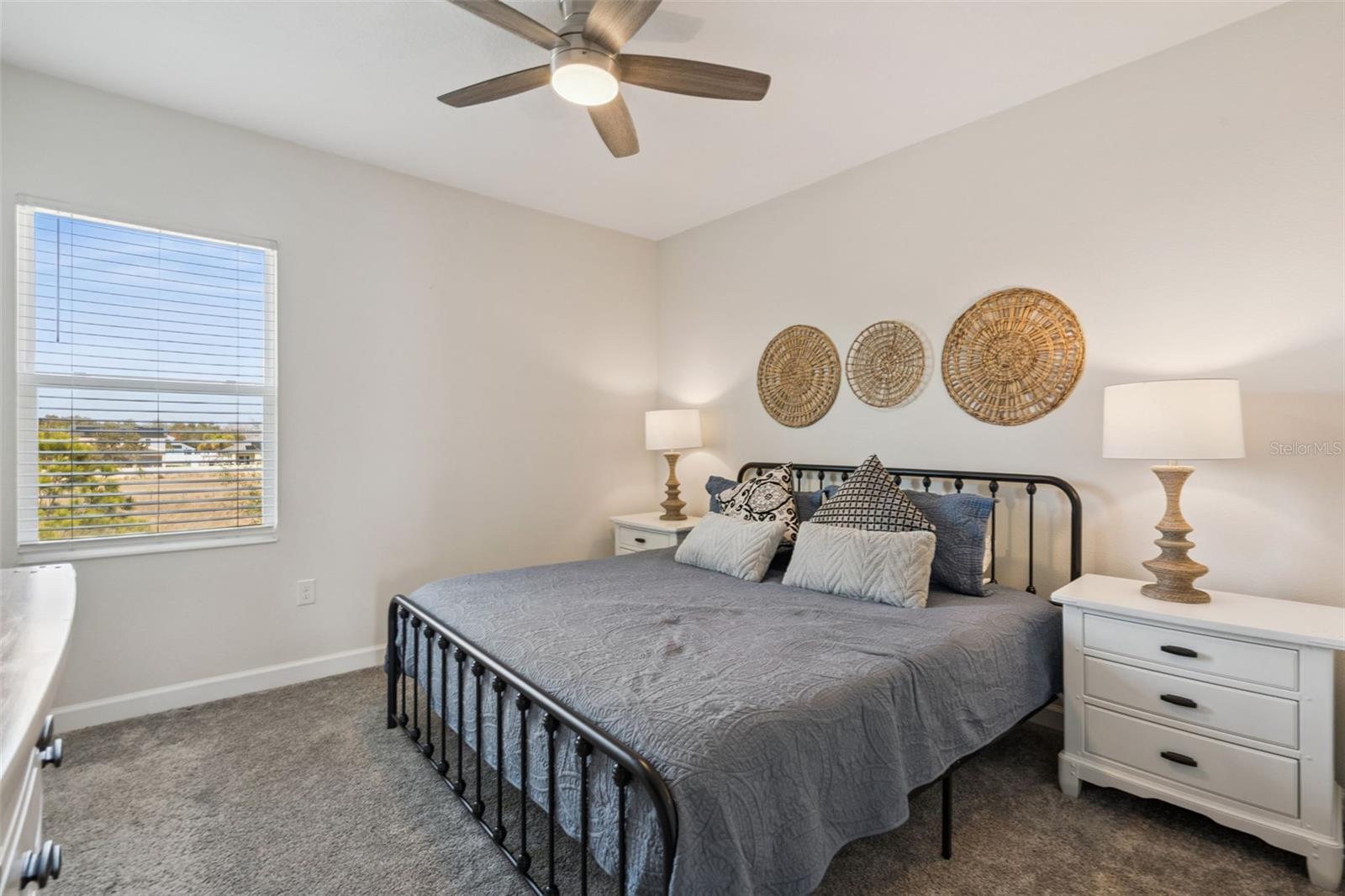 Image 14 of 35 For 1985 Mountain Pine Street