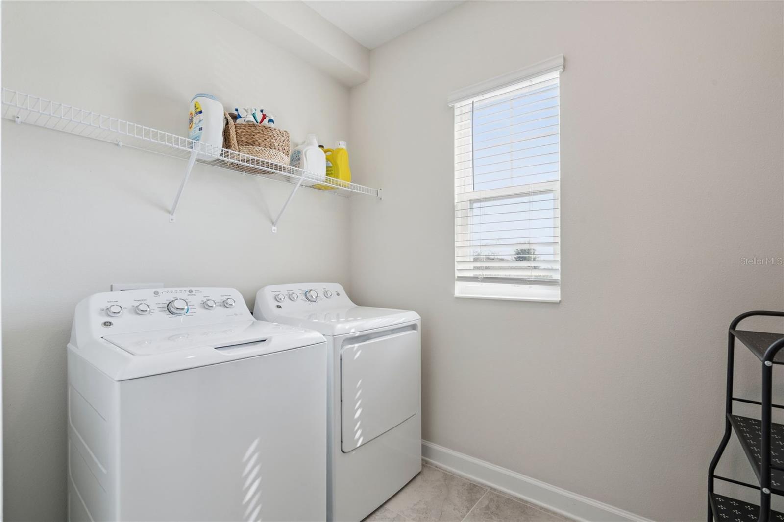 Image 17 of 35 For 1985 Mountain Pine Street