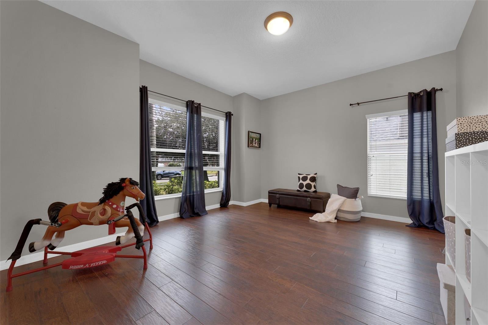 Image 12 of 29 For 1033 Twisted Branch Lane