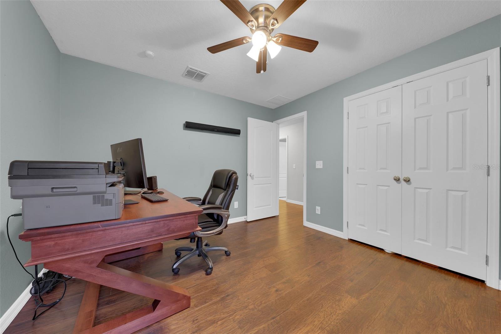 Image 18 of 29 For 1033 Twisted Branch Lane