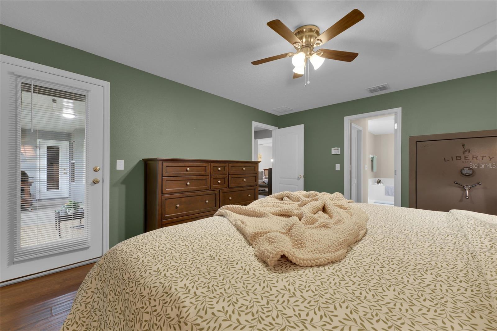 Image 23 of 29 For 1033 Twisted Branch Lane