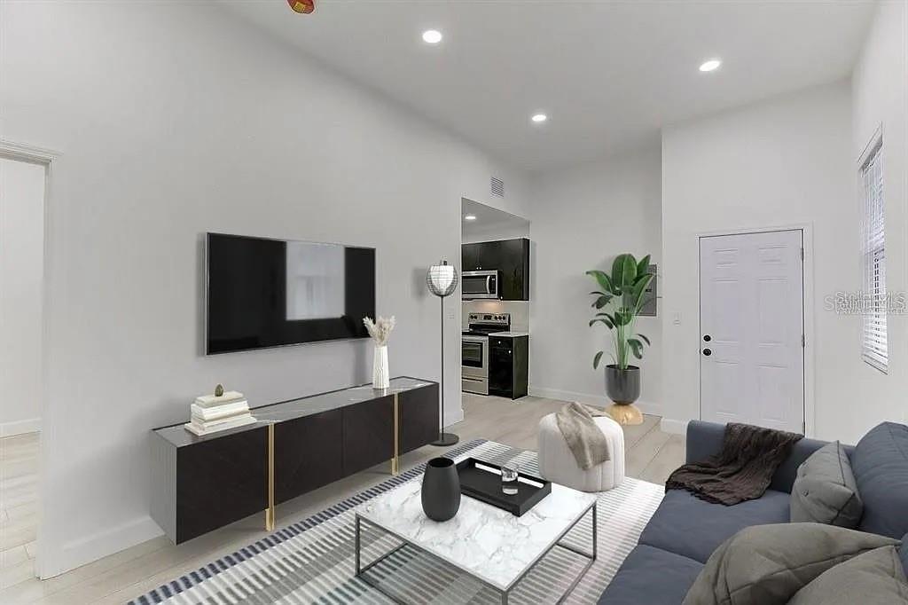 Image 10 of 41 For 1862 6th Street