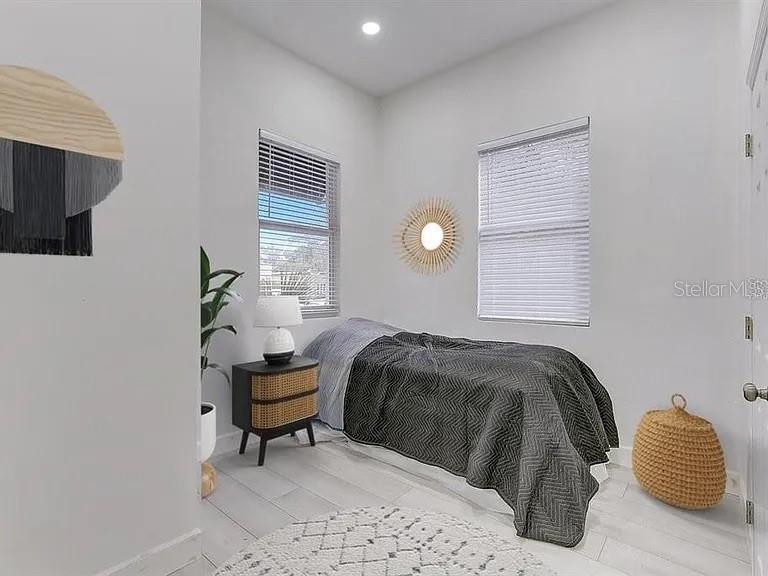 Image 6 of 41 For 1862 6th Street